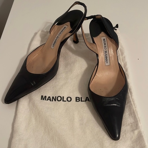 Manolo Blahnik Shoes - Manolo Blahnik Carolyne Kitten Heel